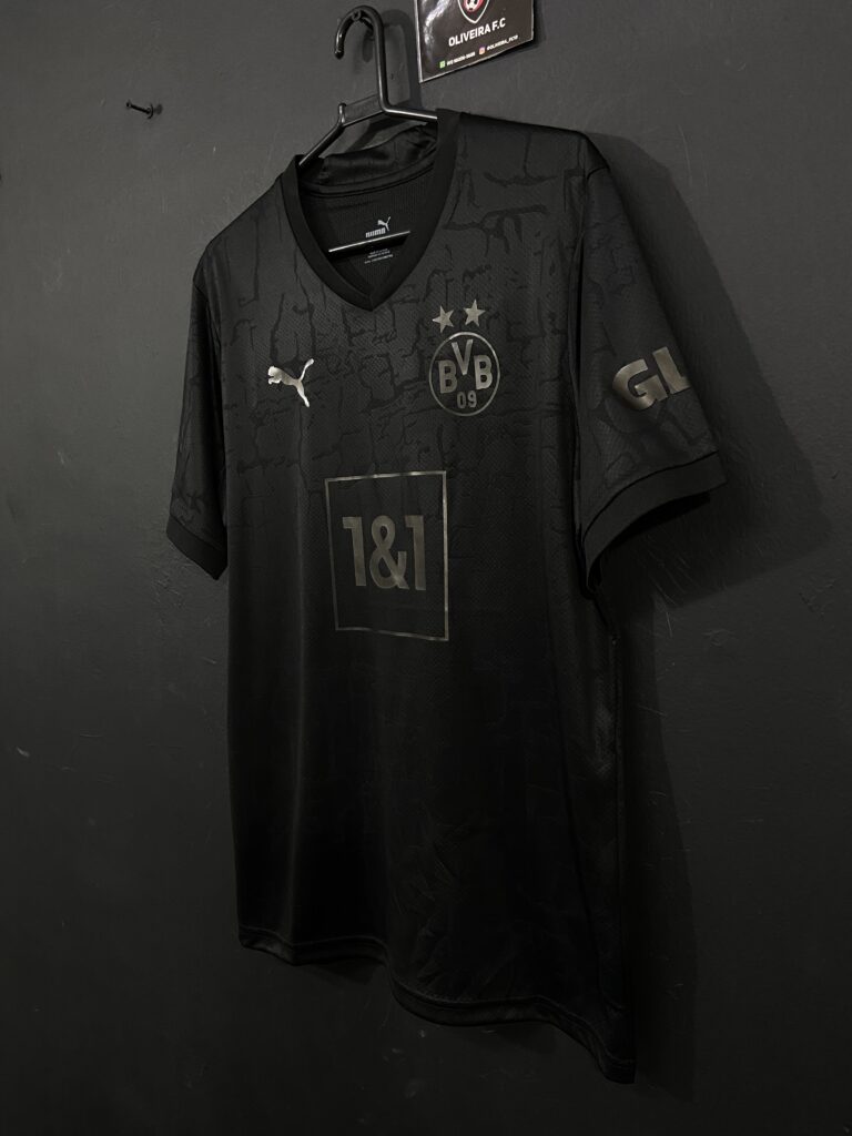 Borussia all black (2)