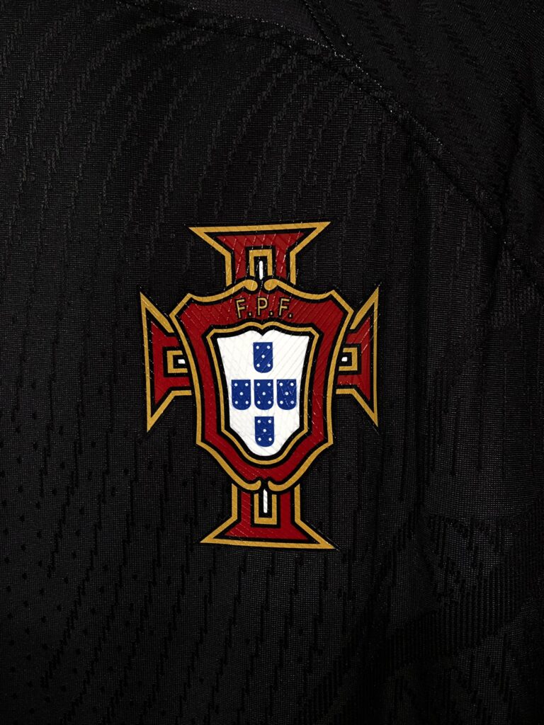 Portugal black cr7 (4)