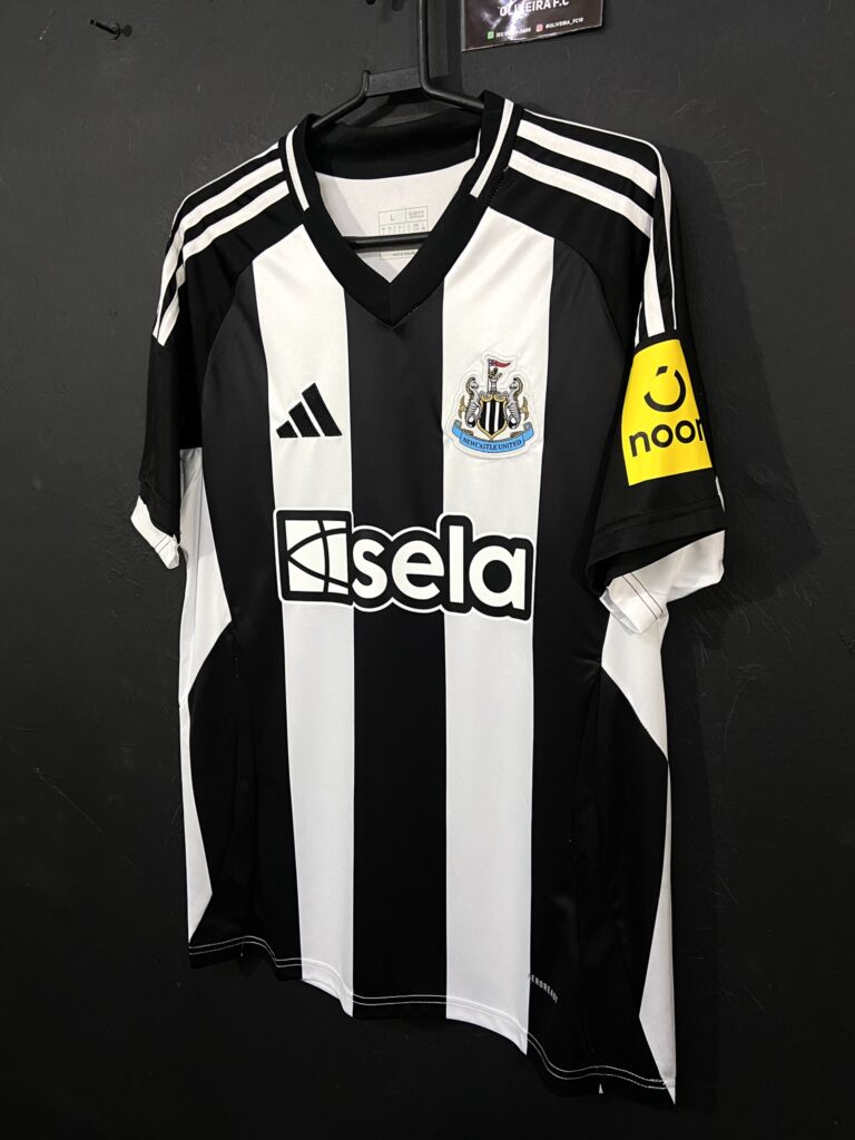 Newcastle I 2425 (2)