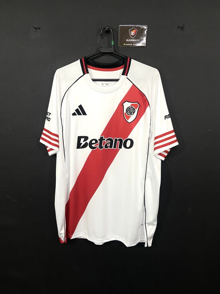 River Plate I 2526 (1)