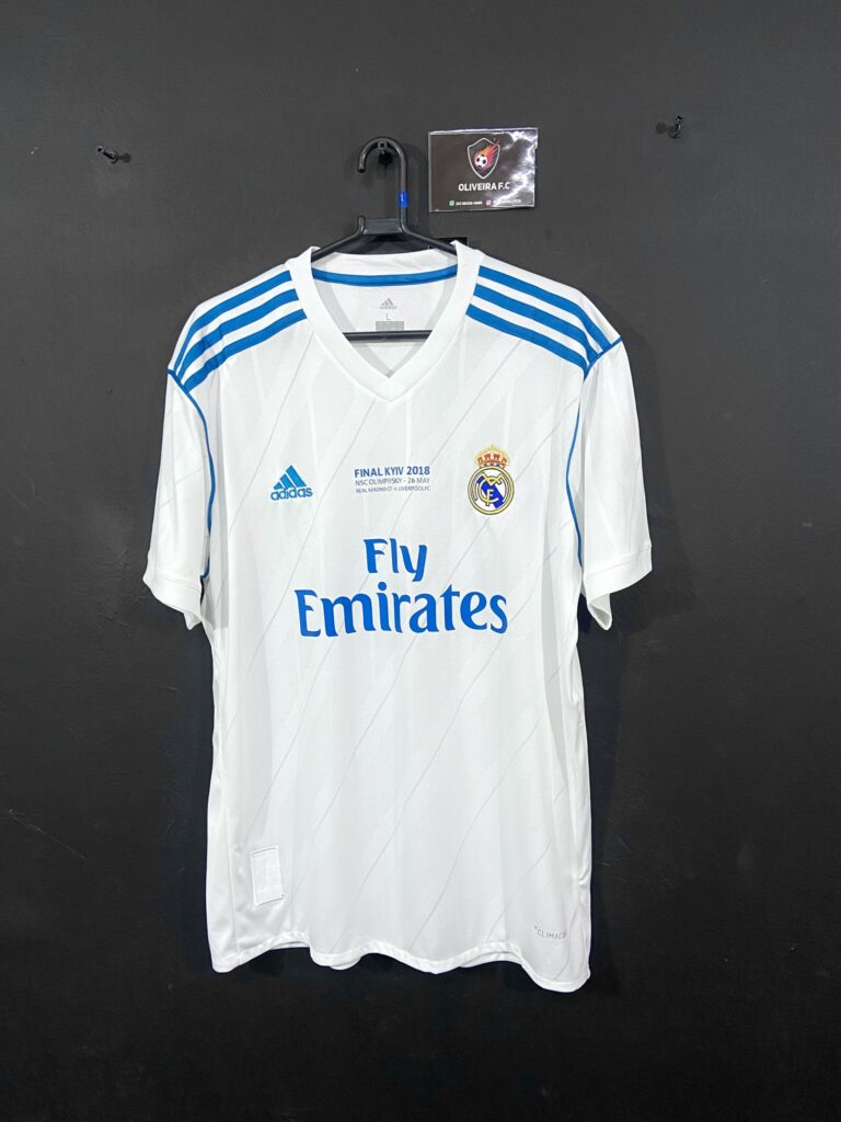 Real Madrid 1718 retro (1)