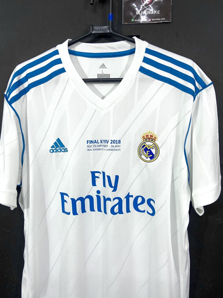 Real Madrid 1718 retro (3)